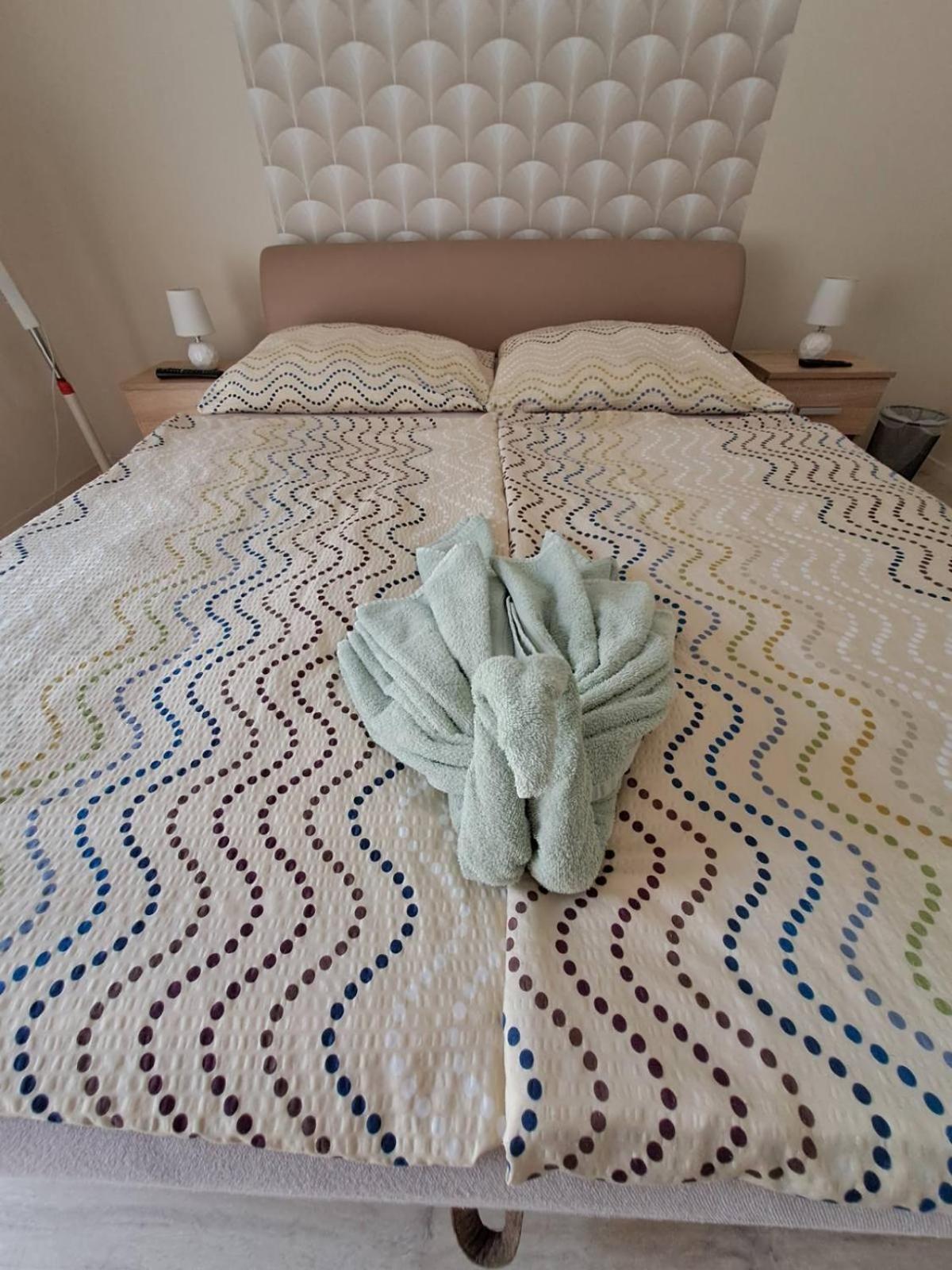 Berta Panzio Bed and Breakfast Hajdúszoboszló Eksteriør billede