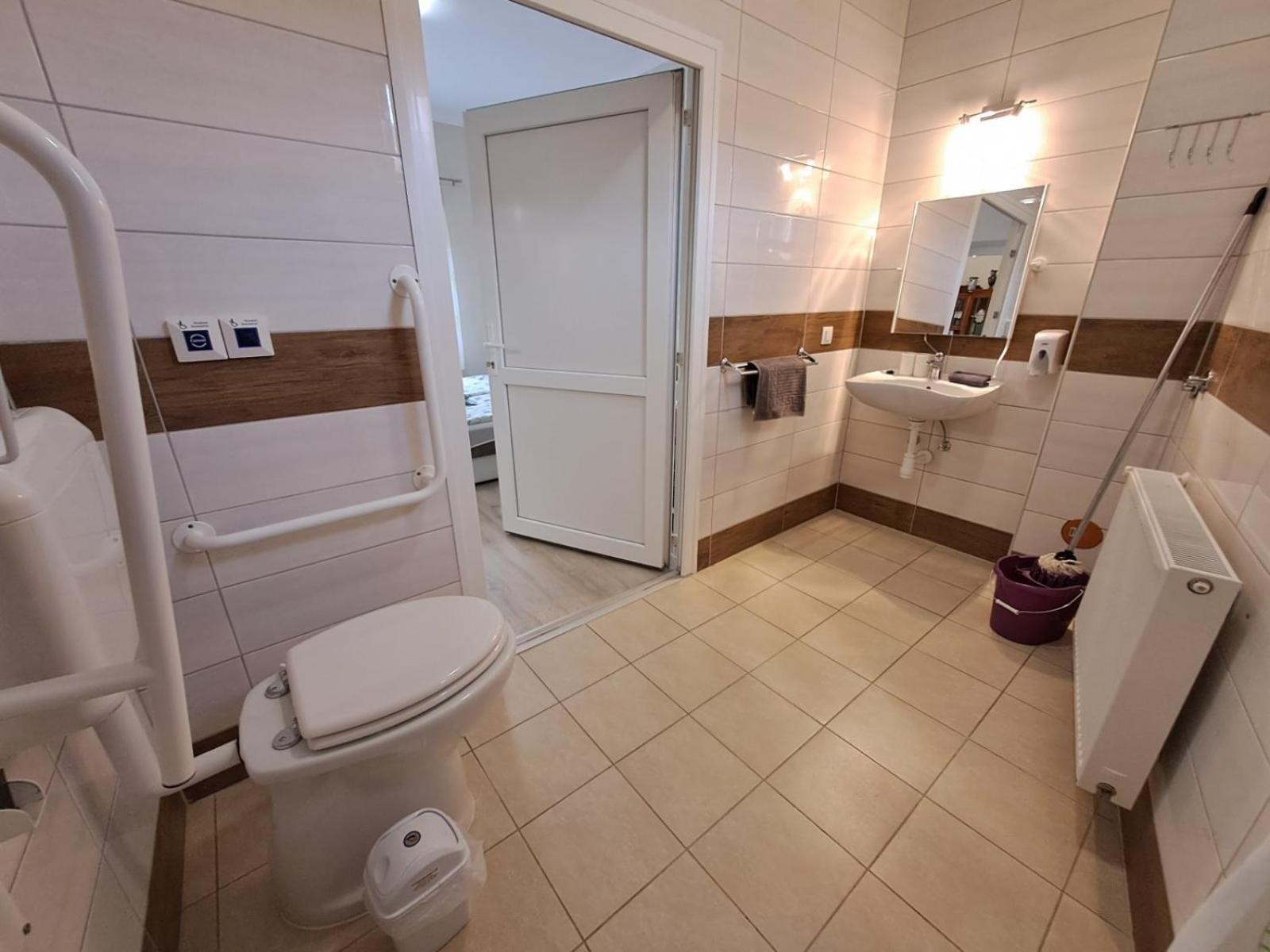 Berta Panzio Bed and Breakfast Hajdúszoboszló Værelse billede